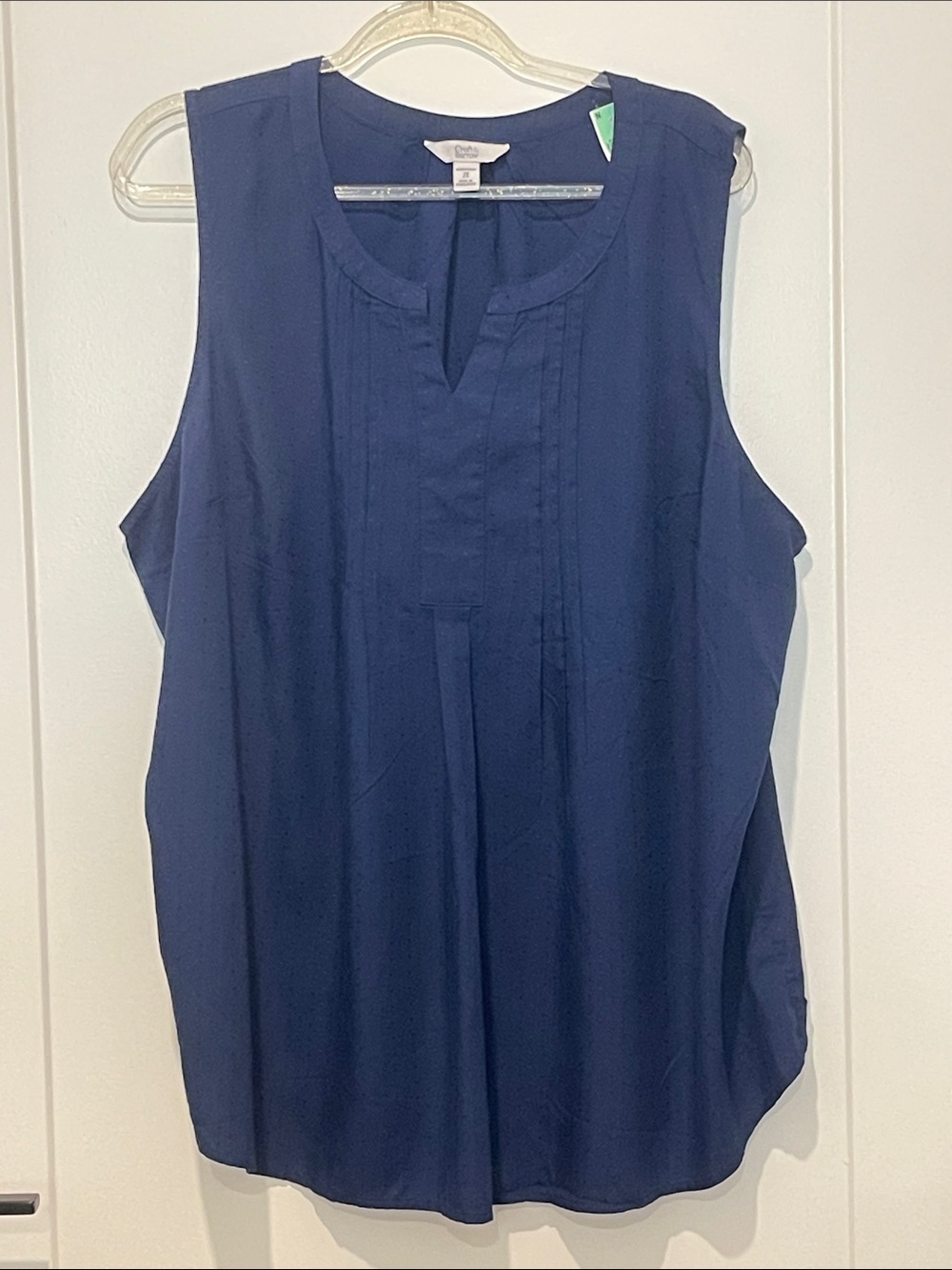 croft & barrow Navy Sleeveless Split-Detail top flowy
